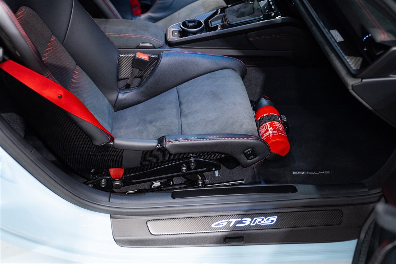 2024 Porsche 911 GT3 RS   - Photo 36 - Beverly Hills, CA 90212