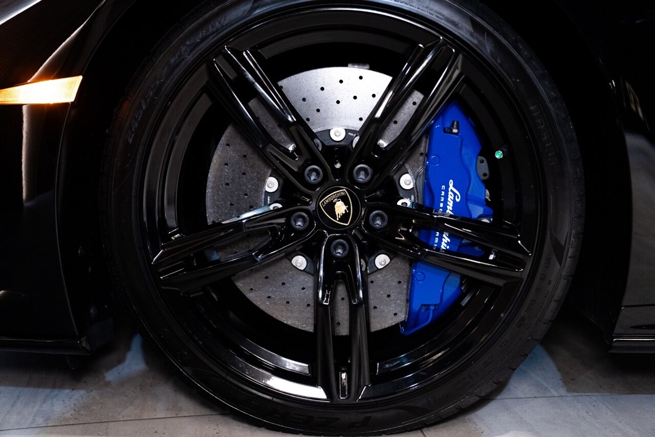 2021 Lamborghini Huracan EVO Spyder   - Photo 25 - Beverly Hills, CA 90212