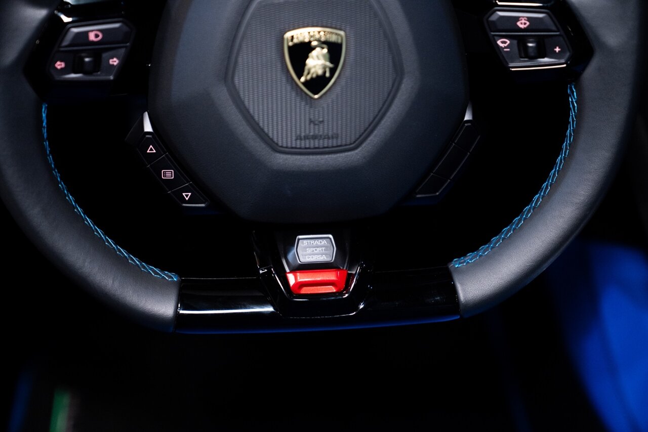 2021 Lamborghini Huracan EVO Spyder   - Photo 20 - Beverly Hills, CA 90212