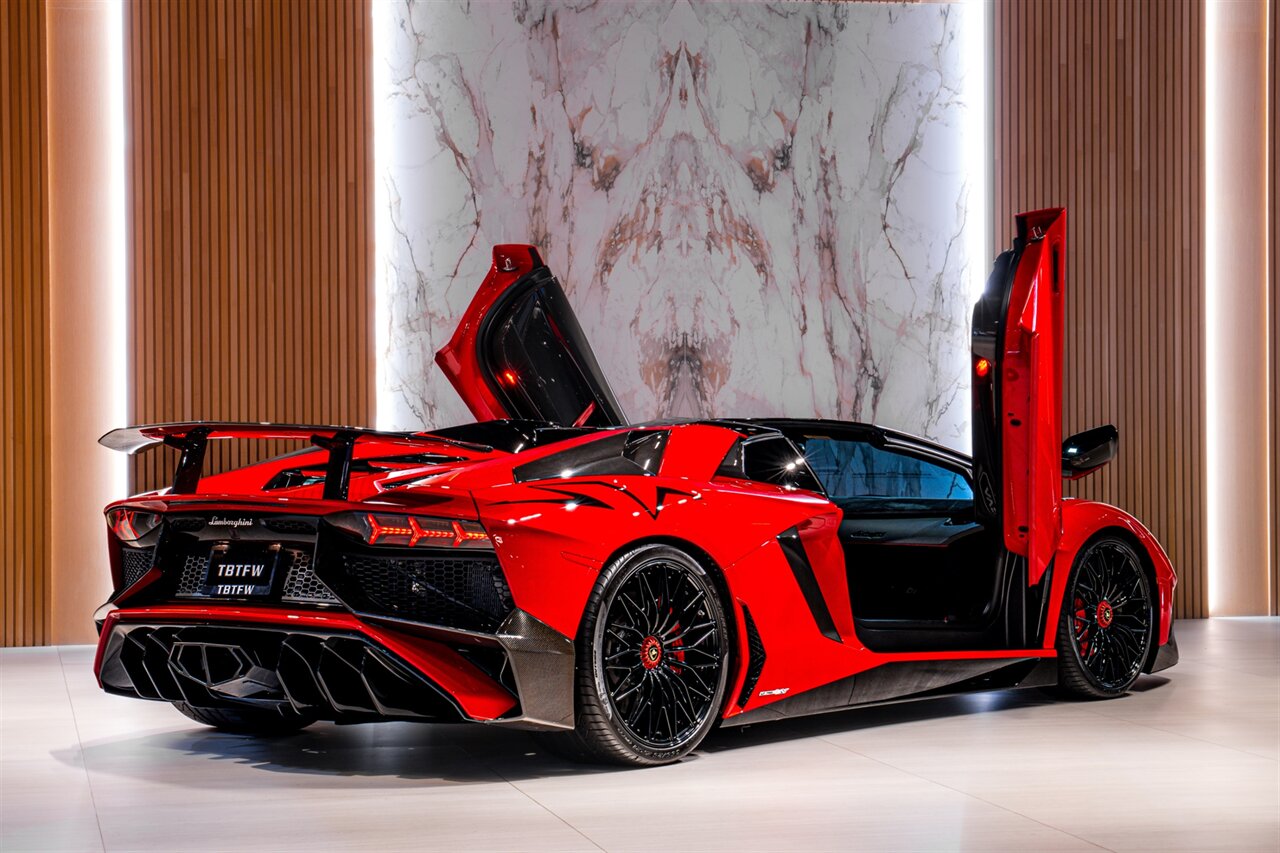 2017 Lamborghini Aventador LP 750-4 SV   - Photo 6 - Beverly Hills, CA 90212