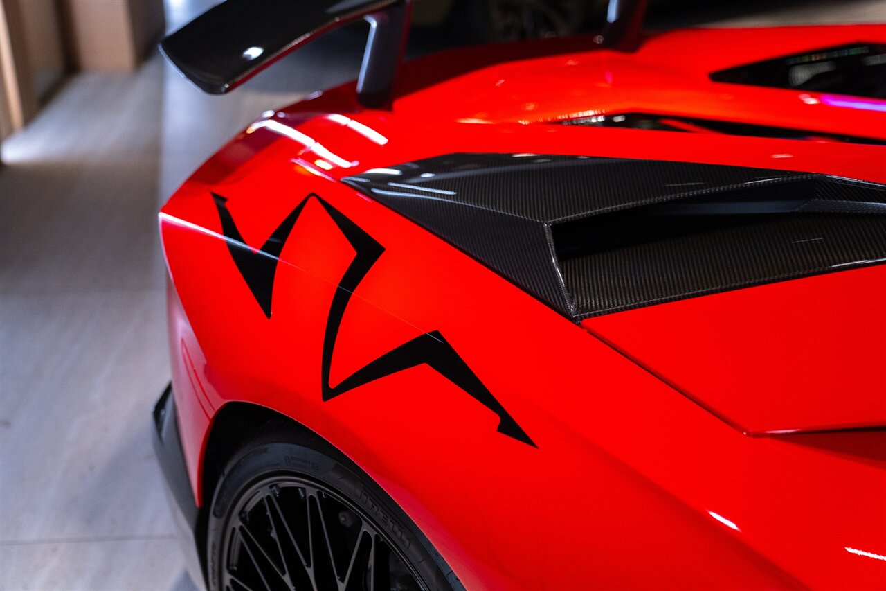 2017 Lamborghini Aventador LP 750-4 SV   - Photo 40 - Beverly Hills, CA 90212