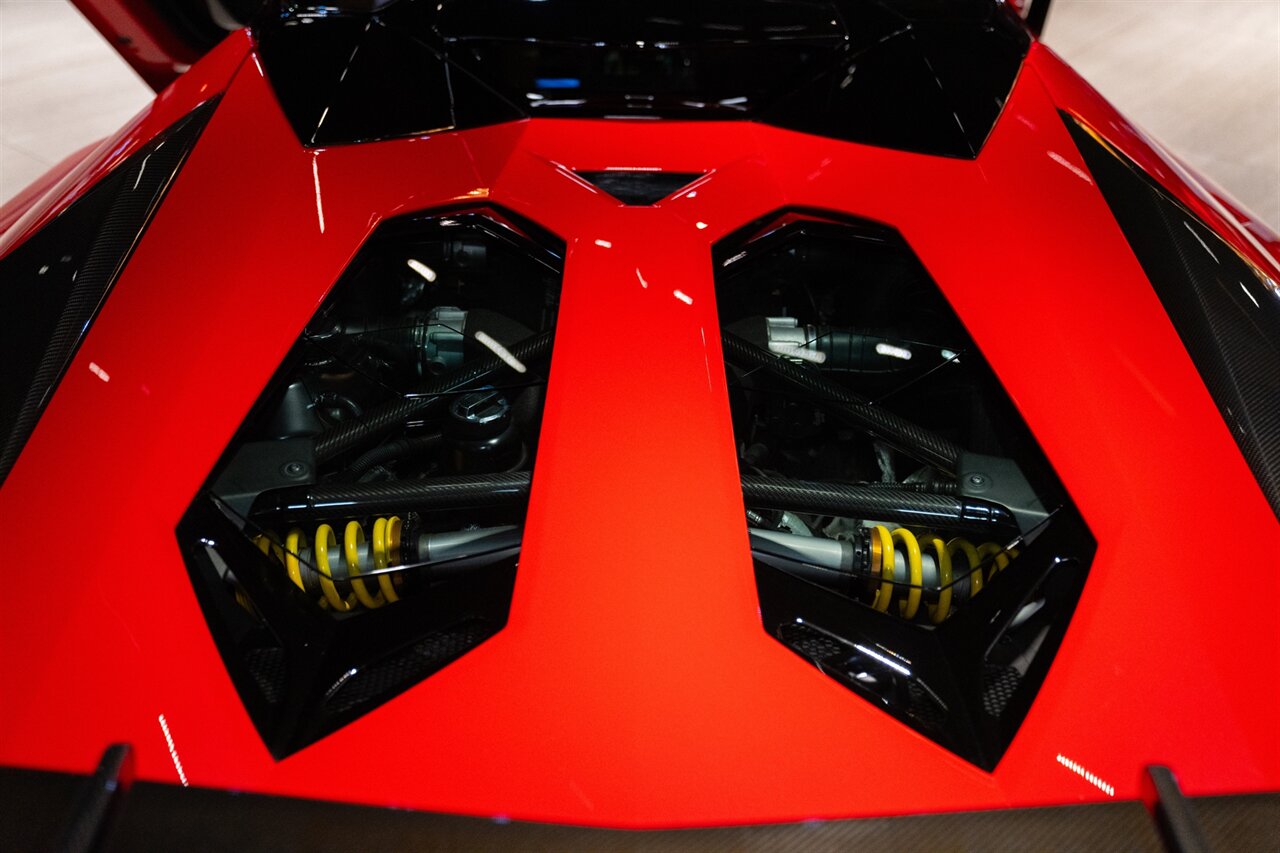 2017 Lamborghini Aventador LP 750-4 SV   - Photo 44 - Beverly Hills, CA 90212