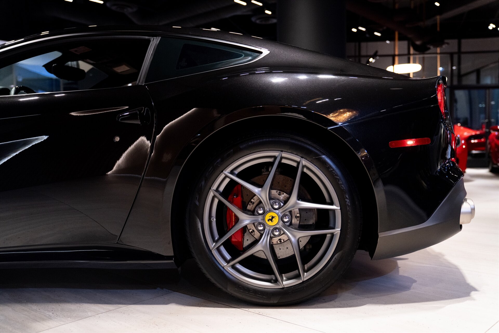 2017 Ferrari F12berlinetta - Photo 32