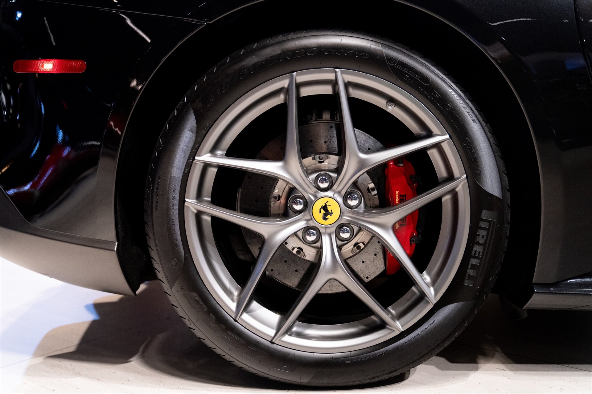 2017 Ferrari F12berlinetta - Photo 27