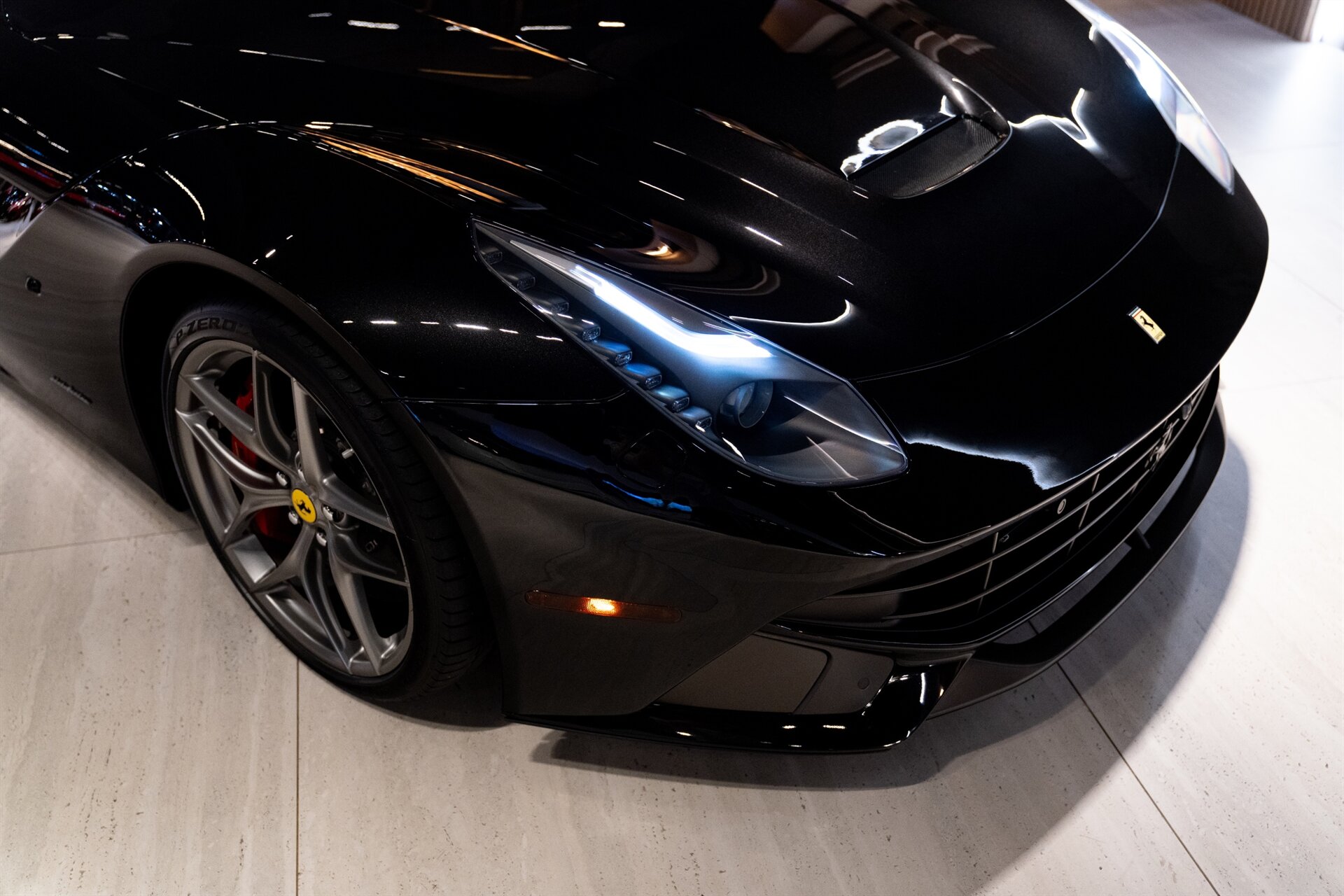2017 Ferrari F12berlinetta - Photo 29