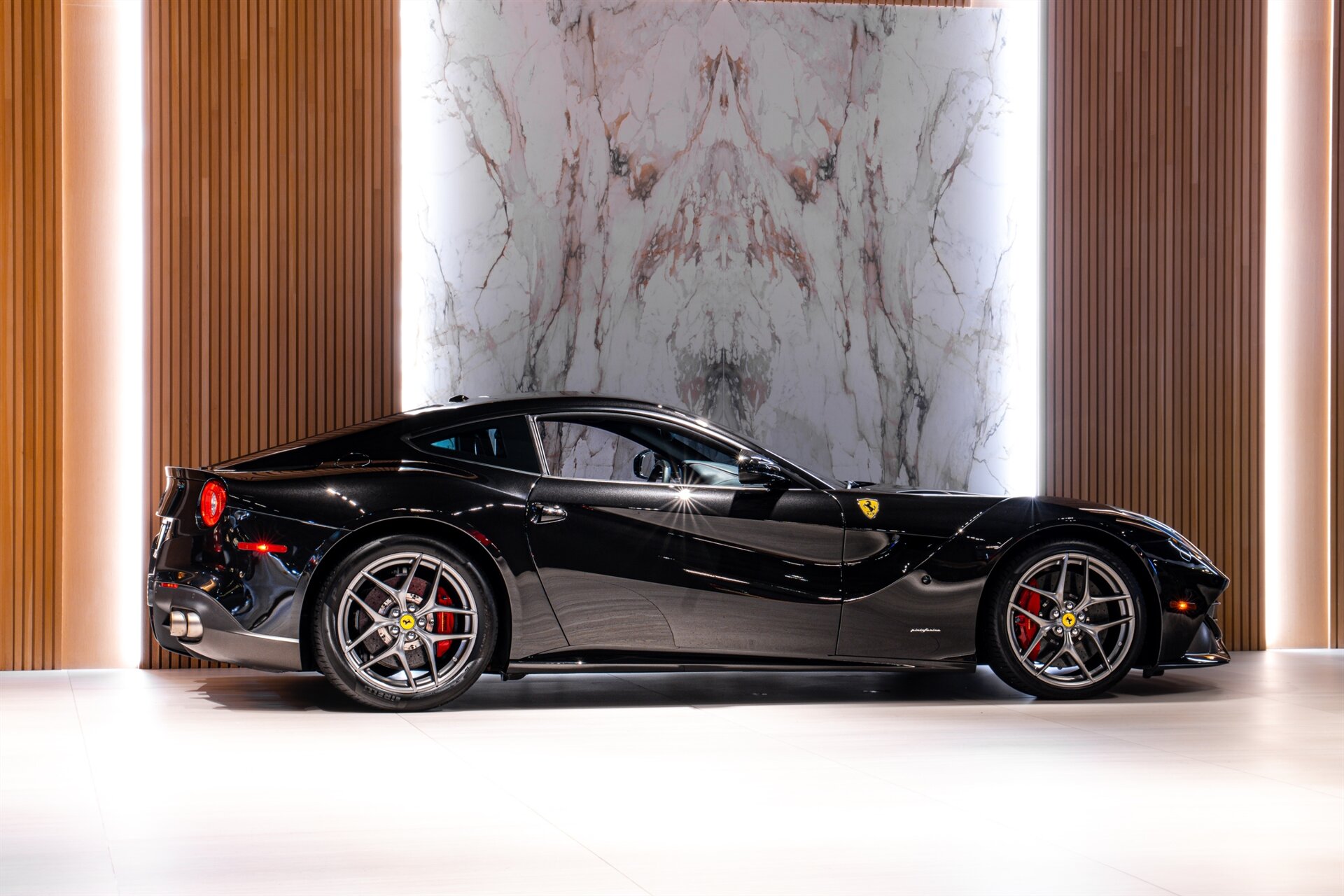 2017 Ferrari F12berlinetta - Photo 5