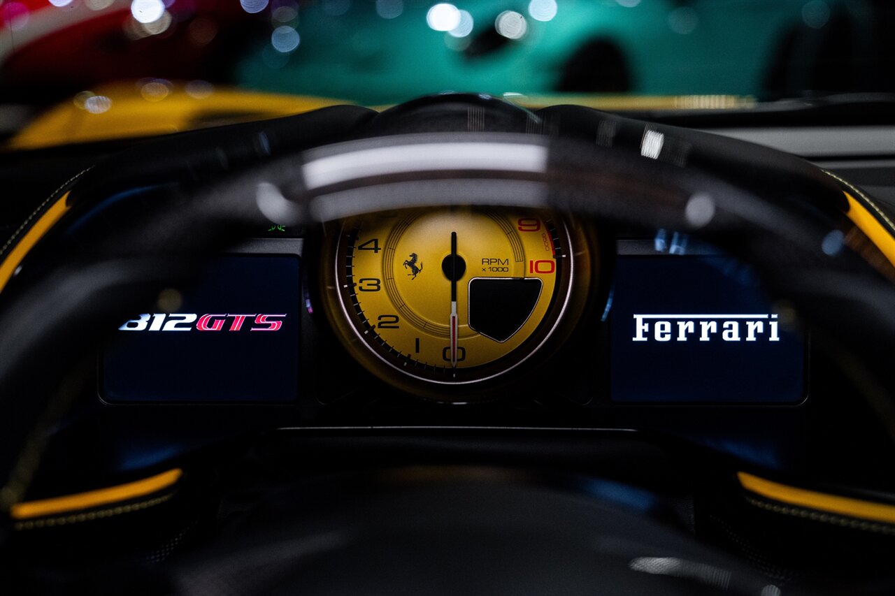 2022 Ferrari 812 GTS   - Photo 16 - Beverly Hills, CA 90212