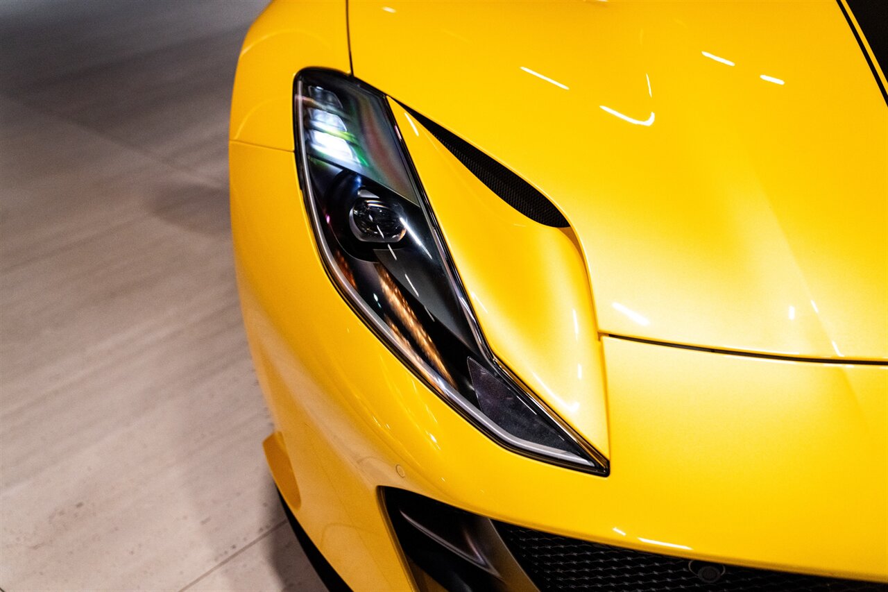 2022 Ferrari 812 GTS   - Photo 11 - Beverly Hills, CA 90212