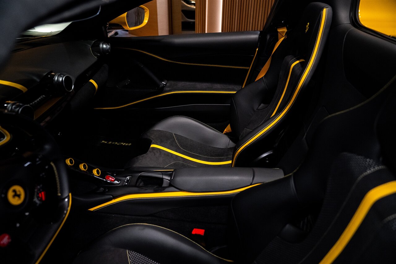 2022 Ferrari 812 GTS   - Photo 24 - Beverly Hills, CA 90212
