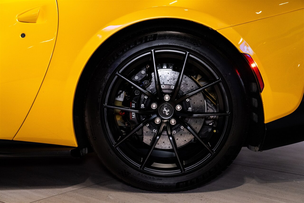 2022 Ferrari 812 GTS   - Photo 27 - Beverly Hills, CA 90212