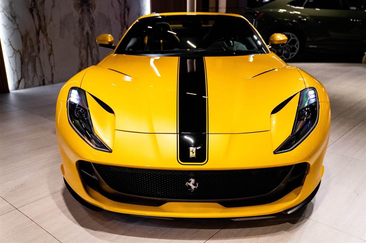 2022 Ferrari 812 GTS   - Photo 9 - Beverly Hills, CA 90212
