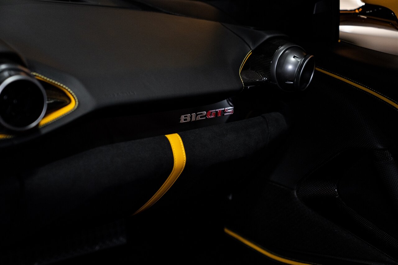 2022 Ferrari 812 GTS   - Photo 23 - Beverly Hills, CA 90212