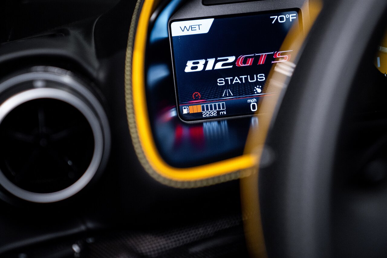 2022 Ferrari 812 GTS   - Photo 20 - Beverly Hills, CA 90212