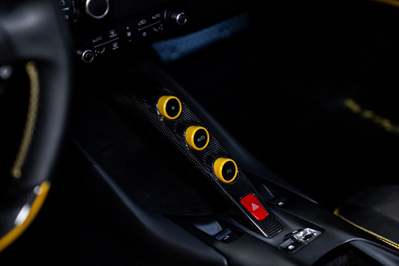 2022 Ferrari 812 GTS   - Photo 14 - Beverly Hills, CA 90212
