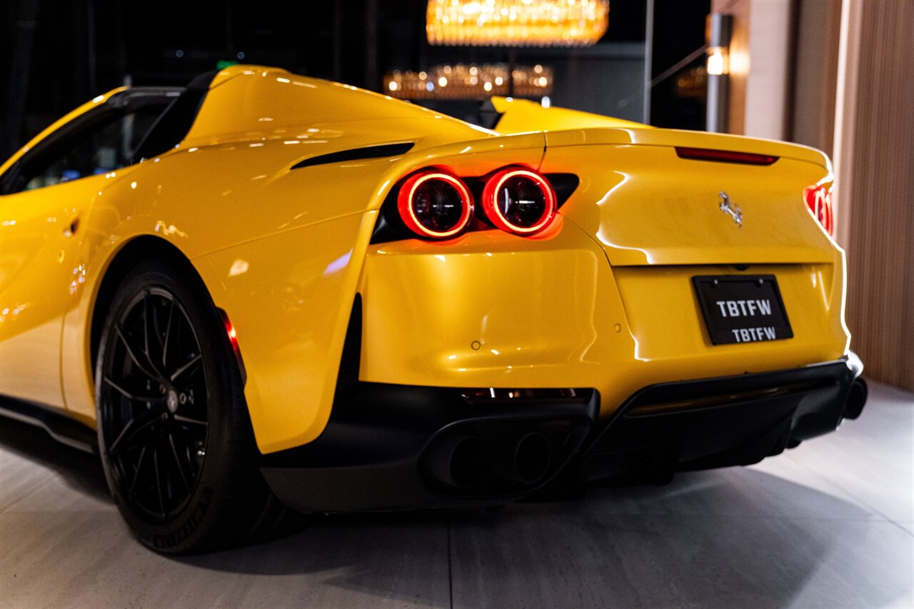 2022 Ferrari 812 GTS   - Photo 28 - Beverly Hills, CA 90212