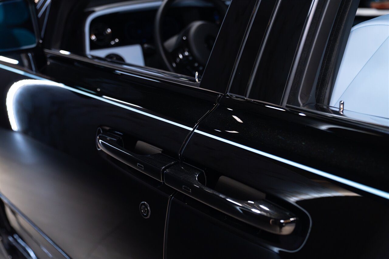 2025 Rolls-Royce Cullinan   - Photo 40 - Beverly Hills, CA 90212