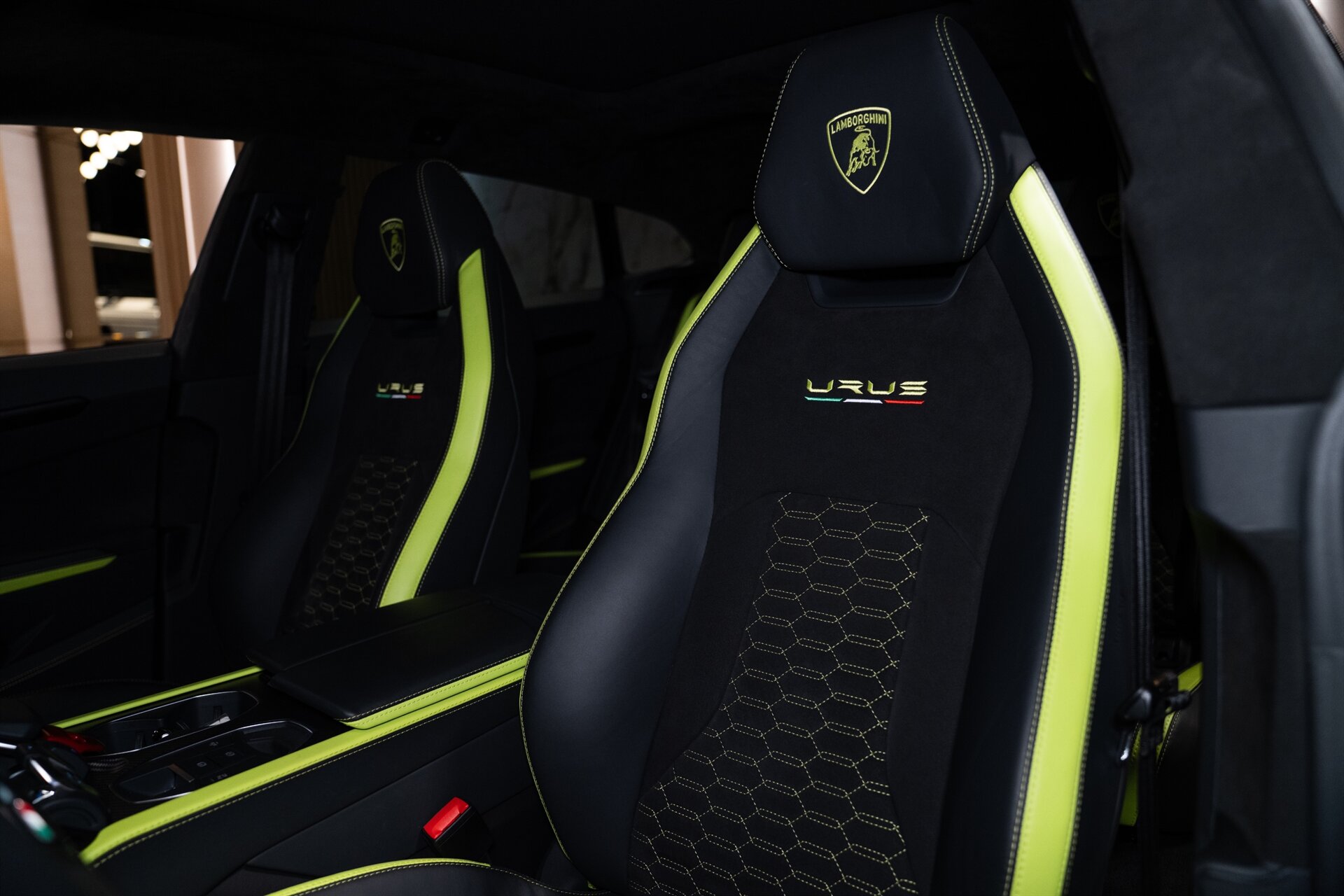 2022 Lamborghini Urus Graphite Capsule - Photo 6