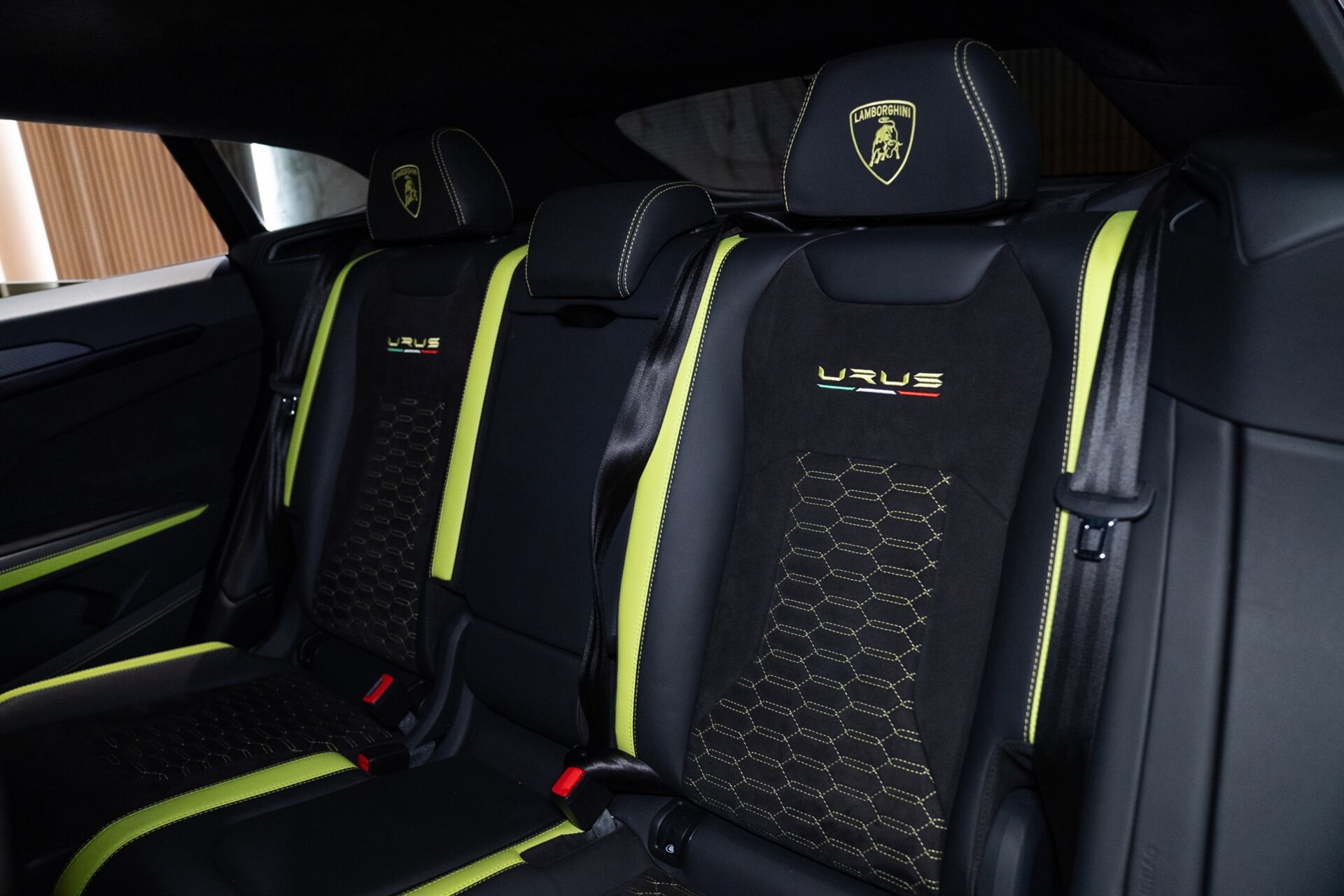 2022 Lamborghini Urus Graphite Capsule - Photo 17