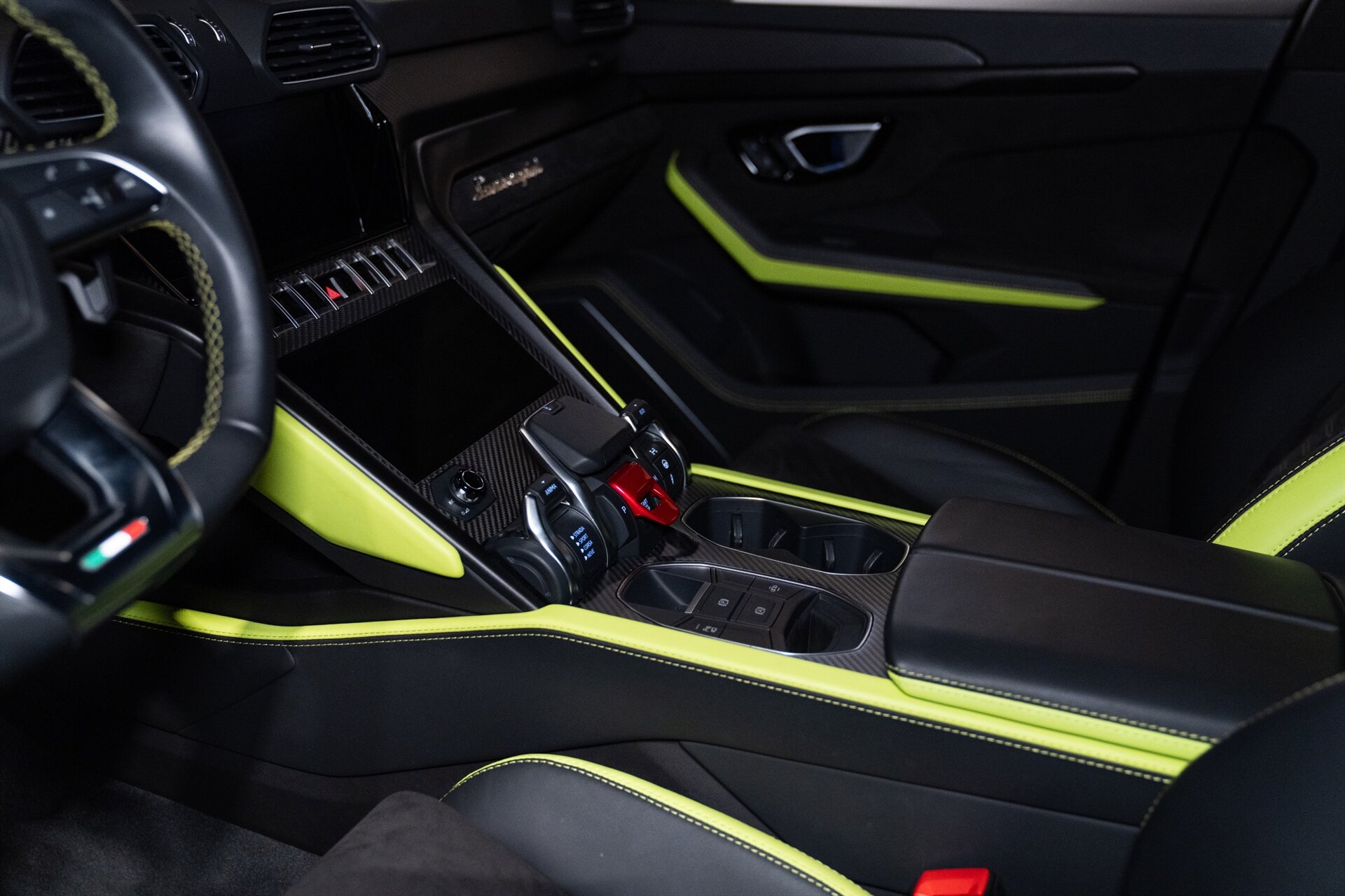 2022 Lamborghini Urus Graphite Capsule - Photo 22