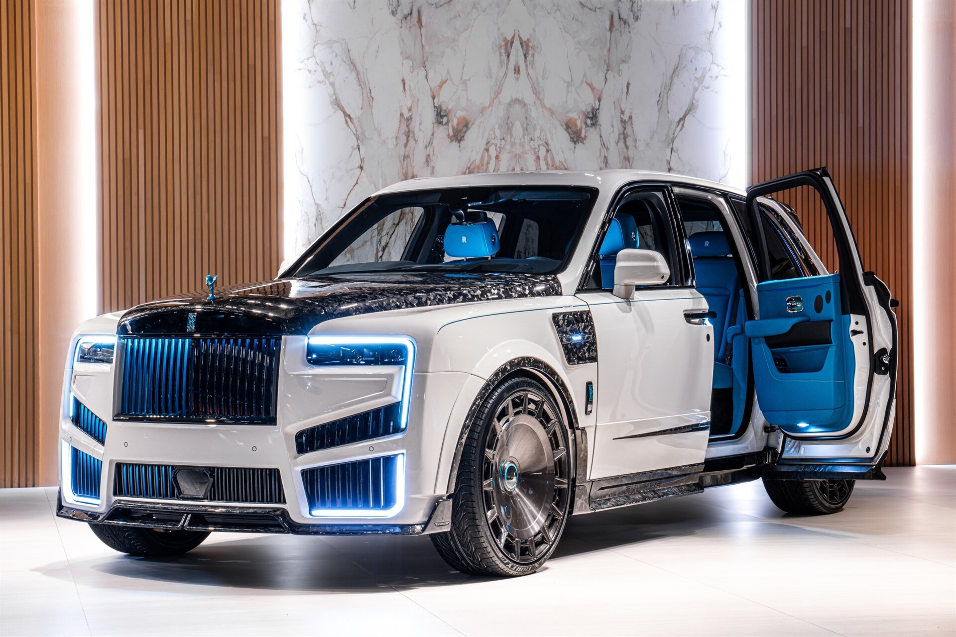 2026 Rolls-Royce Cullinan Mansory - Photo 2