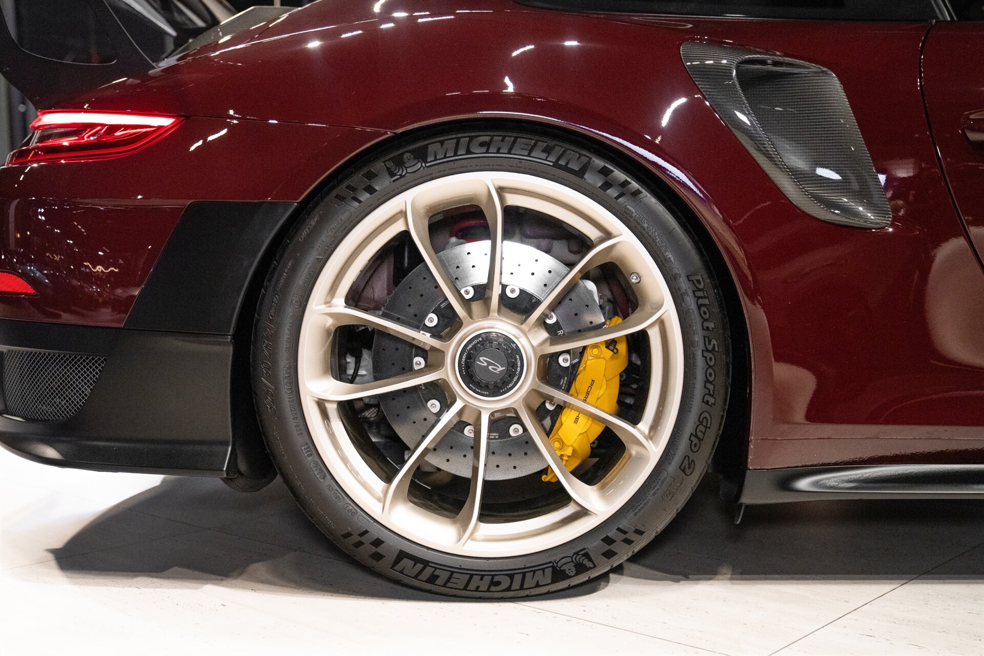 2018 Porsche 911 GT2 RS - Photo 48