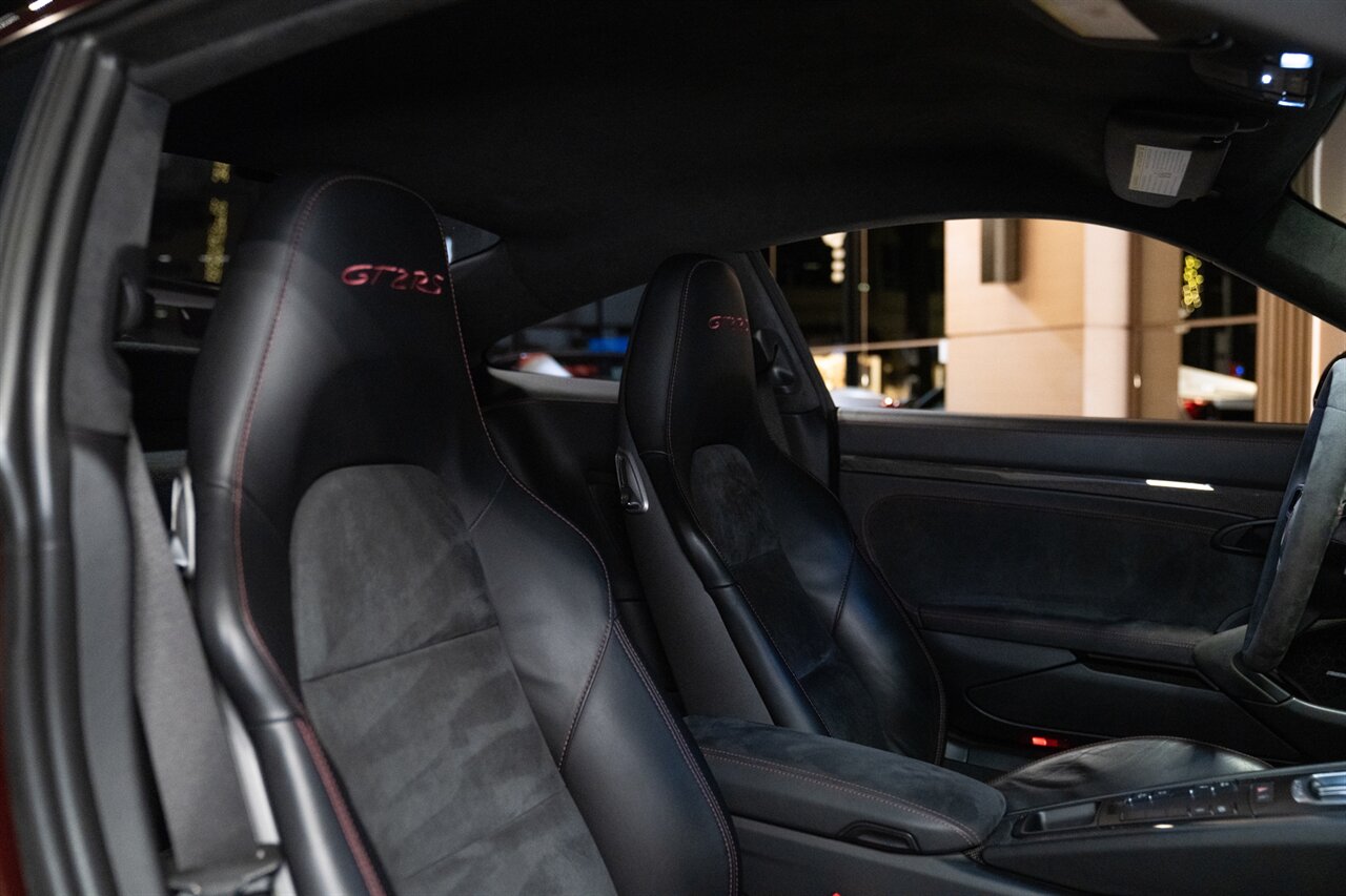 2018 Porsche 911 GT2 RS   - Photo 45 - Beverly Hills, CA 90212