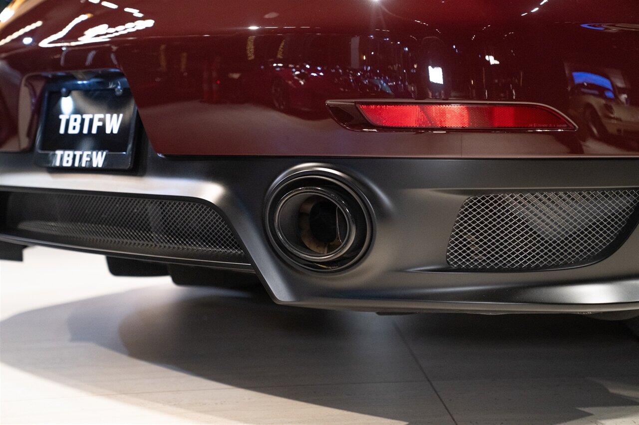 2018 Porsche 911 GT2 RS   - Photo 50 - Beverly Hills, CA 90212