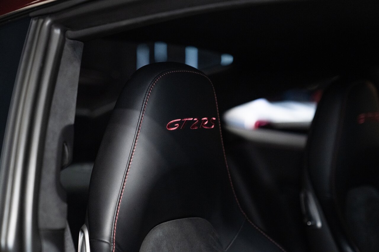 2018 Porsche 911 GT2 RS   - Photo 46 - Beverly Hills, CA 90212