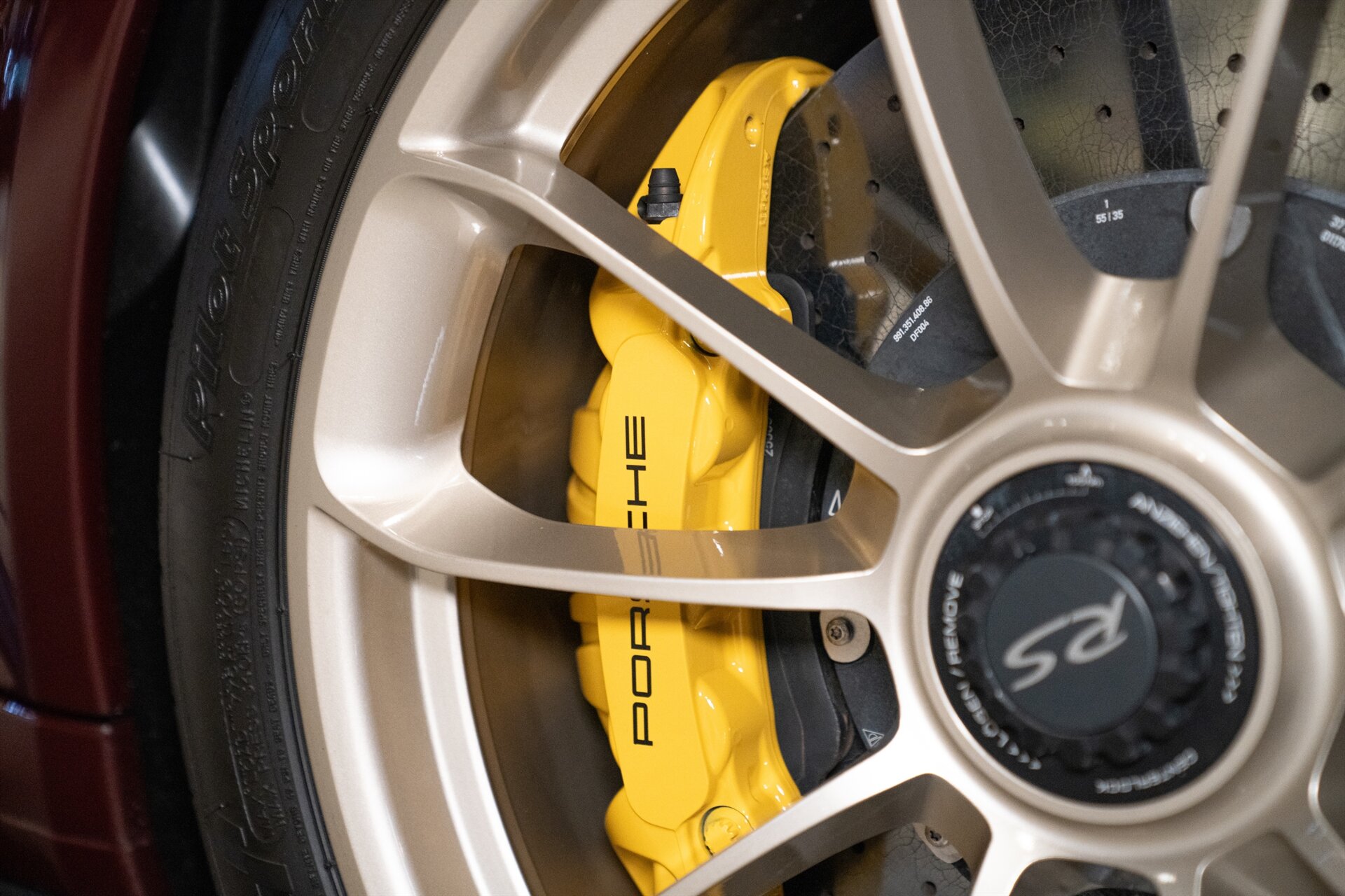2018 Porsche 911 GT2 RS - Photo 42