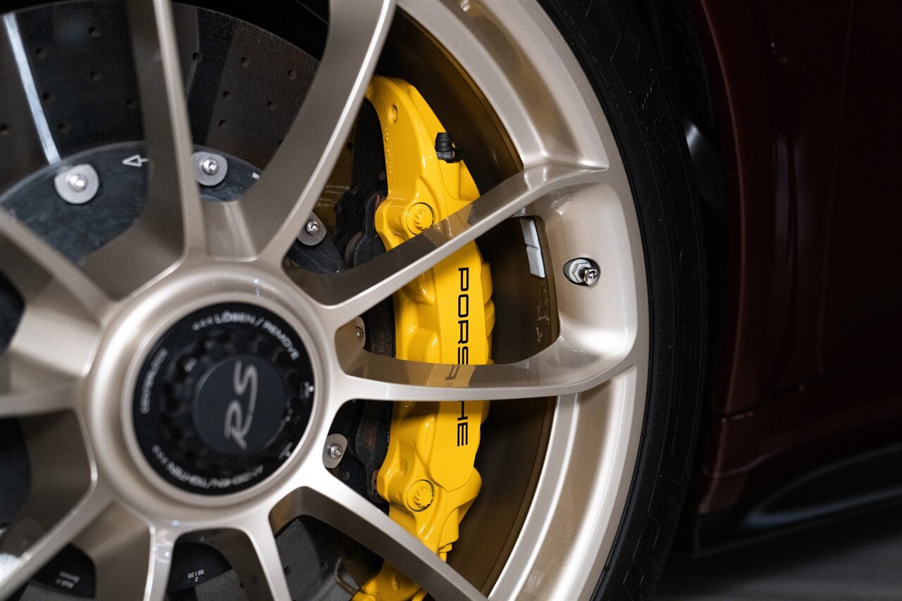 2018 Porsche 911 GT2 RS   - Photo 36 - Beverly Hills, CA 90212