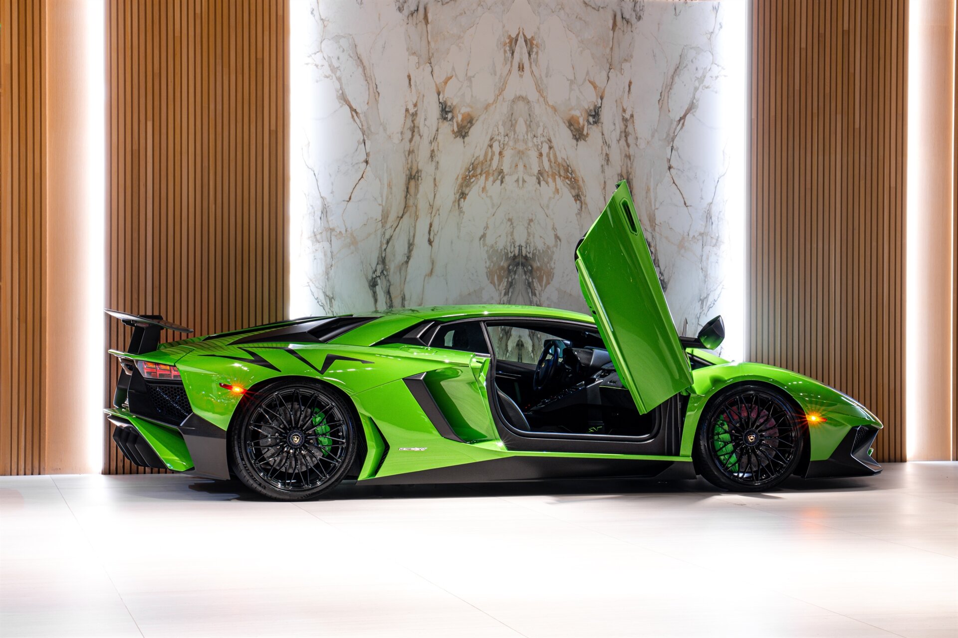 2016 Lamborghini Aventador LP 750-4 SV - Photo 8