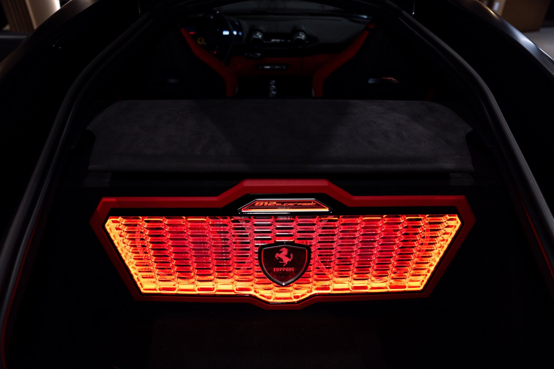 2018 Ferrari 812 Superfast - Photo 20