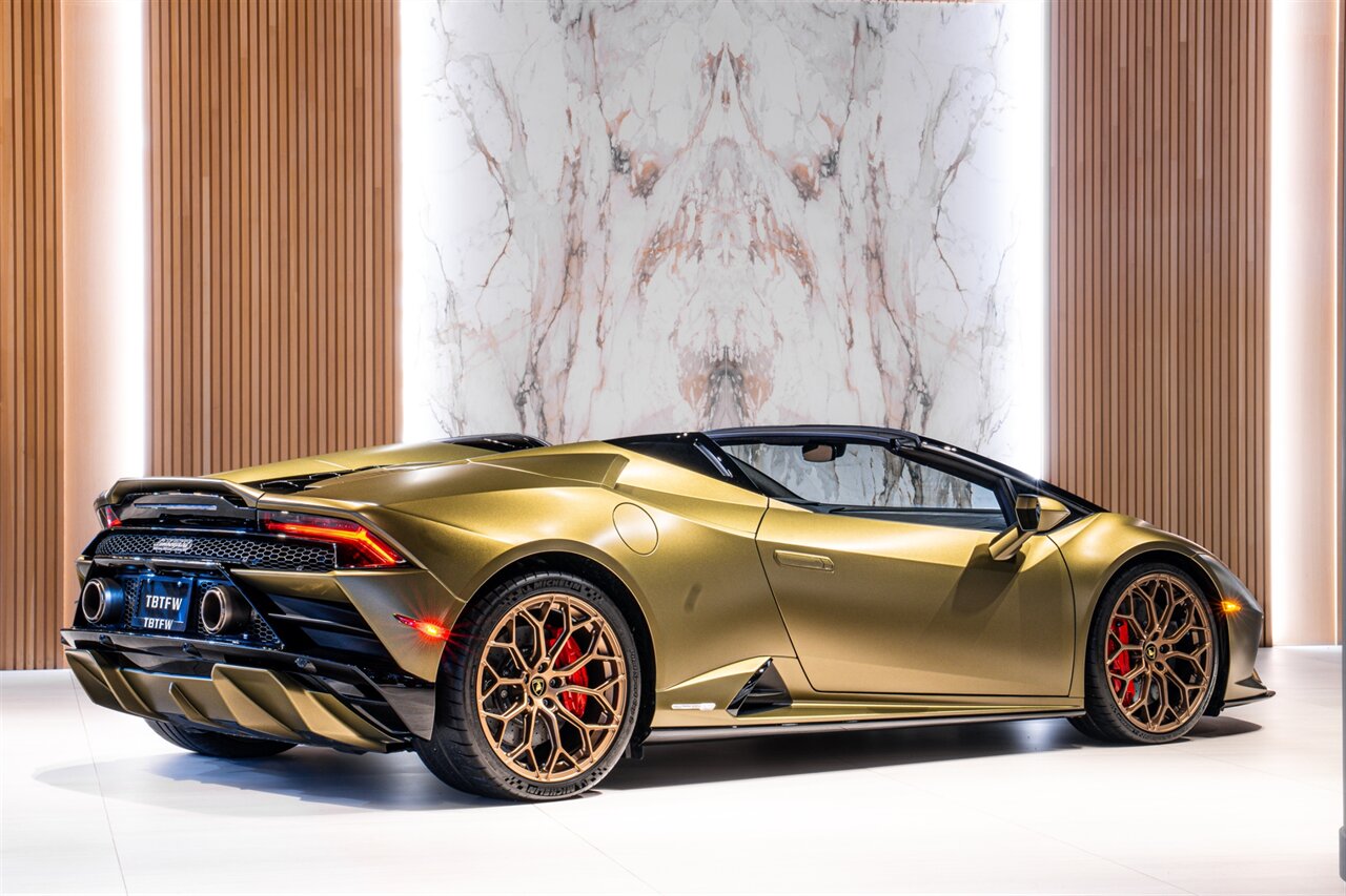 2022 Lamborghini Huracan EVO Spyder VF Supercharged  VF Supercharged - Photo 3 - Beverly Hills, CA 90212