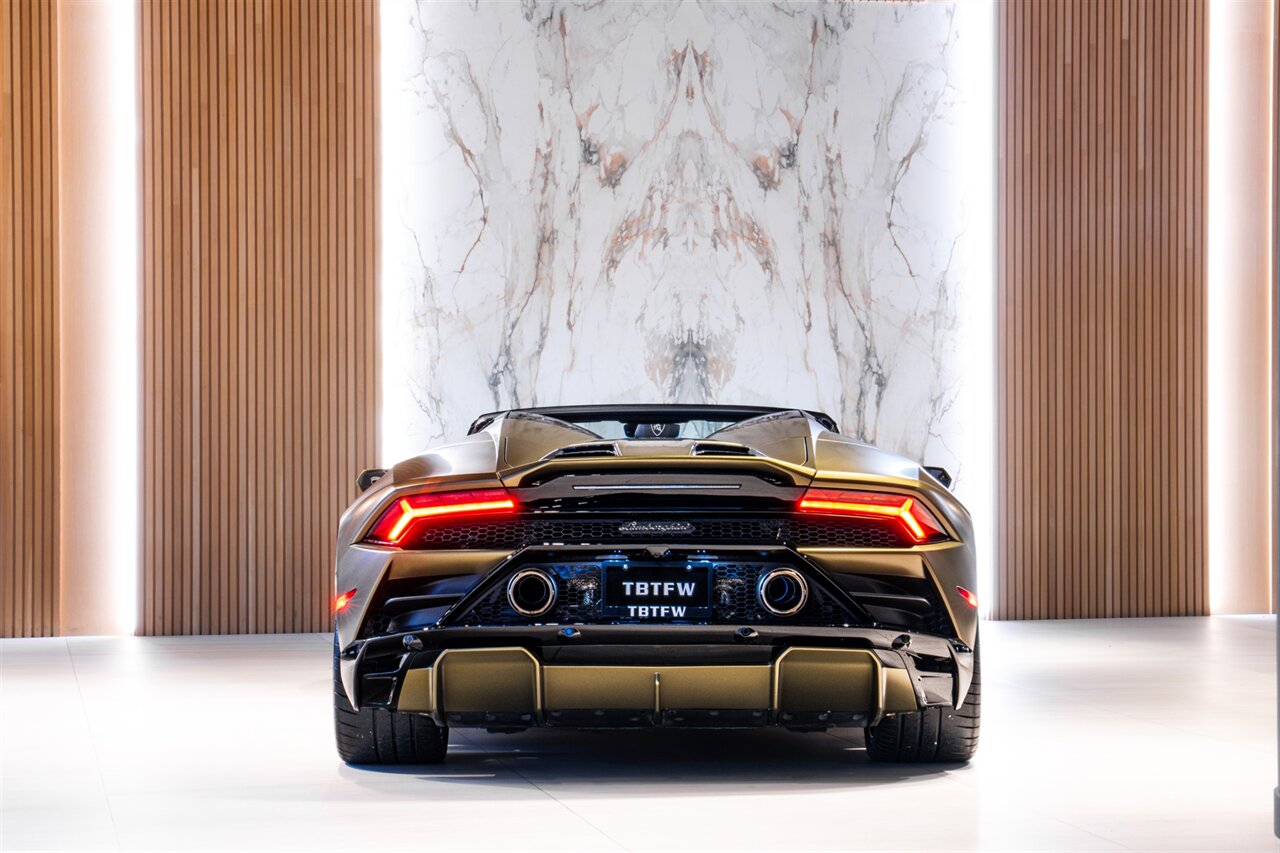 2022 Lamborghini Huracan EVO Spyder VF Supercharged  VF Supercharged - Photo 5 - Beverly Hills, CA 90212
