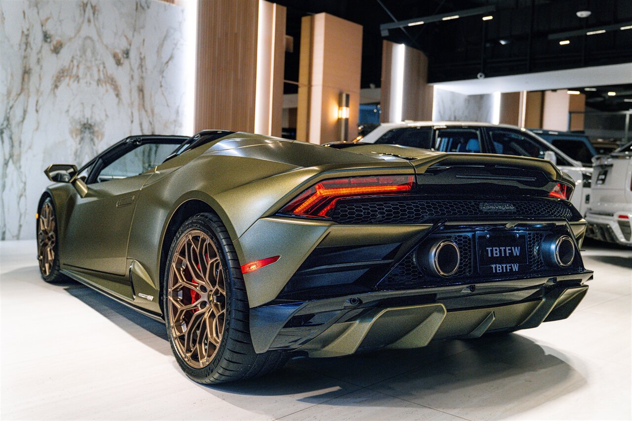 2022 Lamborghini Huracan EVO Spyder VF Supercharged  VF Supercharged - Photo 6 - Beverly Hills, CA 90212