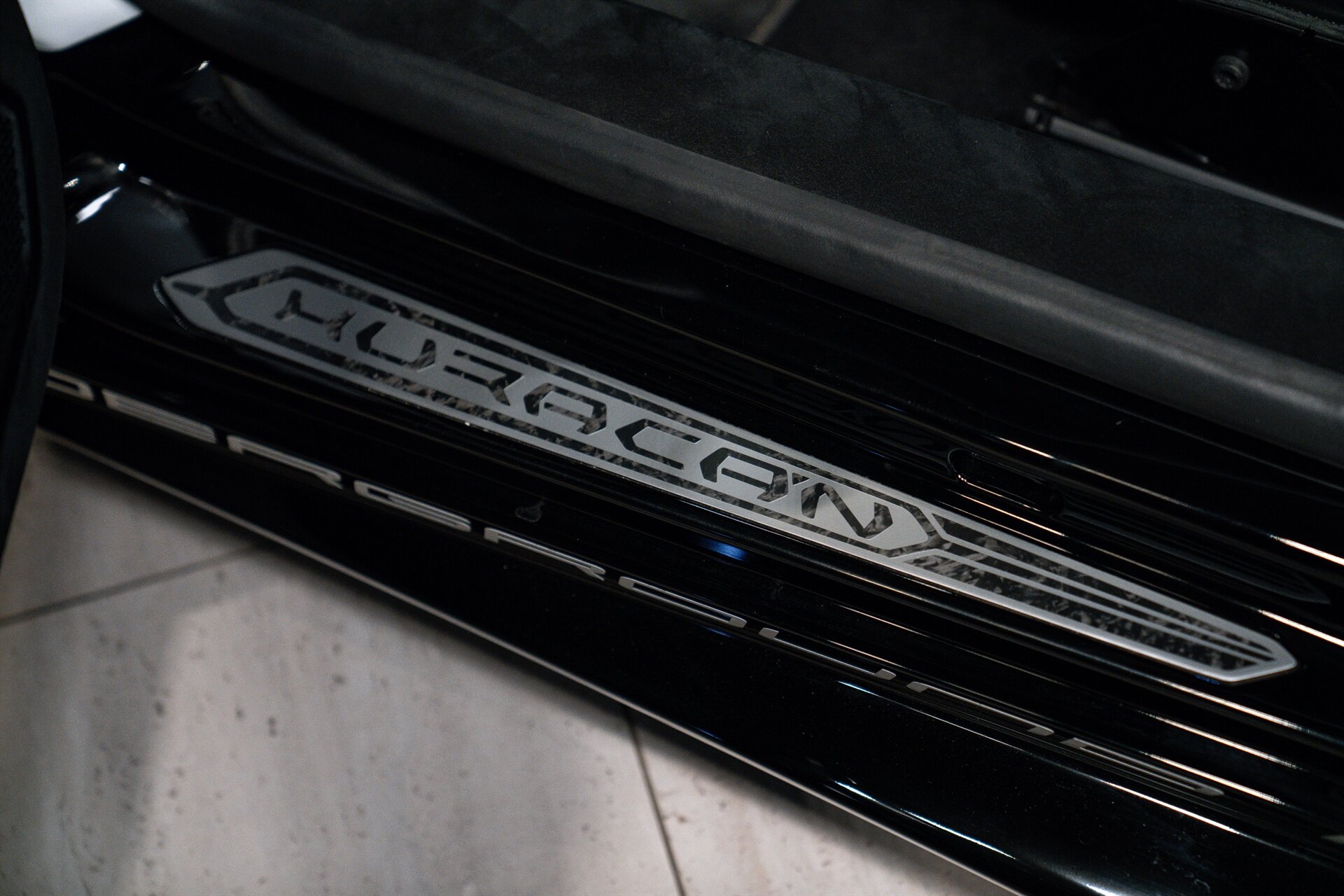 2018 Lamborghini Huracan LP 640-4 Performante Twin Turbo - Photo 15