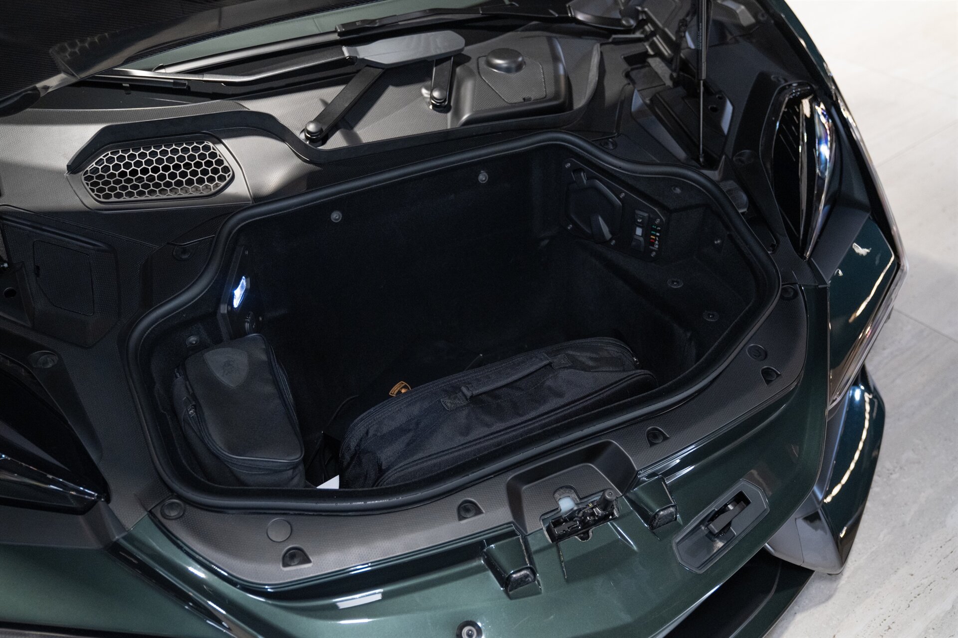 2024 Lamborghini Revuelto - Photo 41