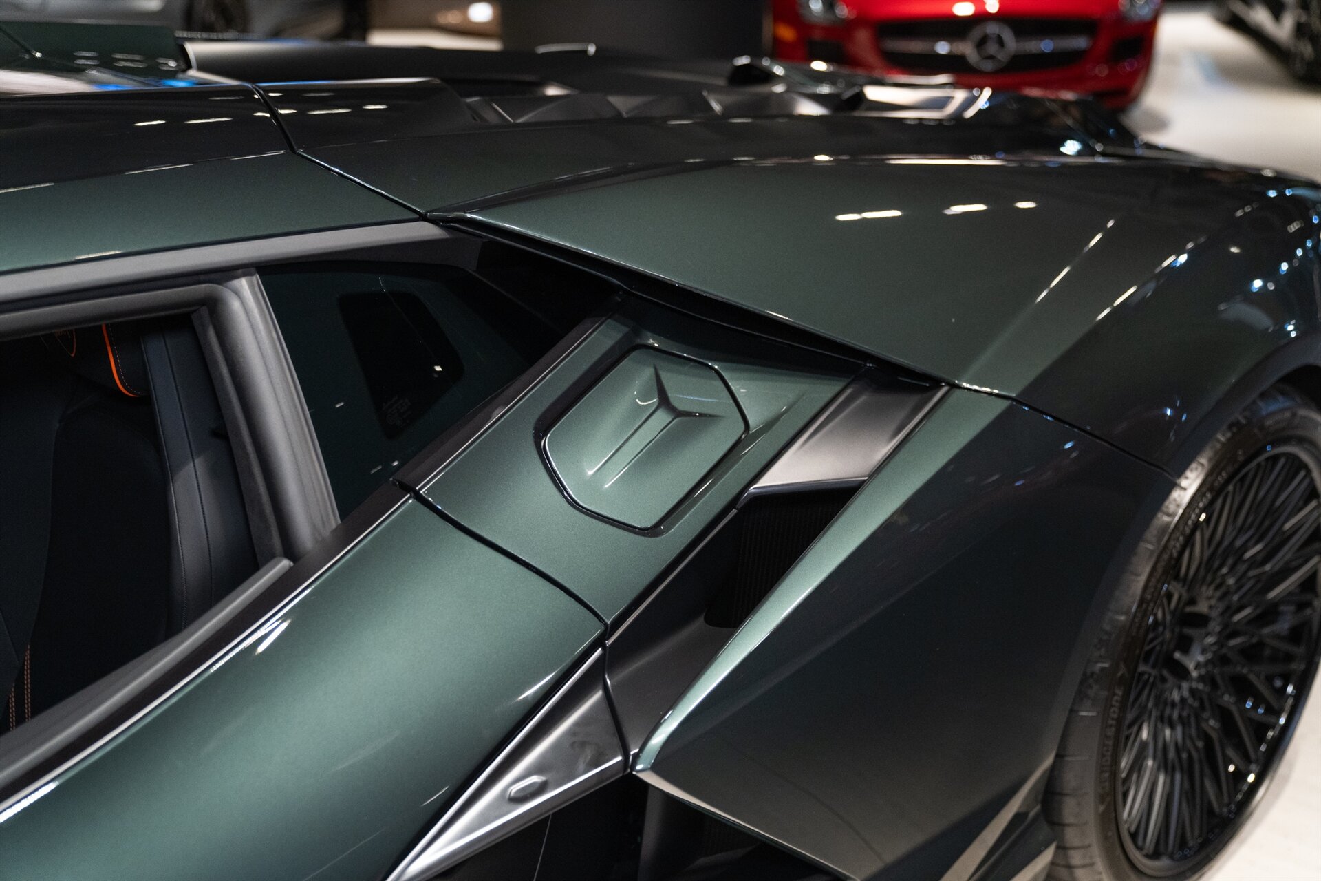 2024 Lamborghini Revuelto - Photo 16