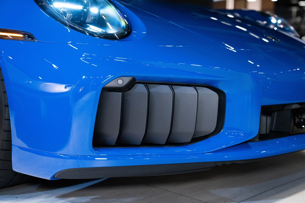 2026 Porsche 911 Turbo S - Photo 7 - Beverly Hills, CA 90212
