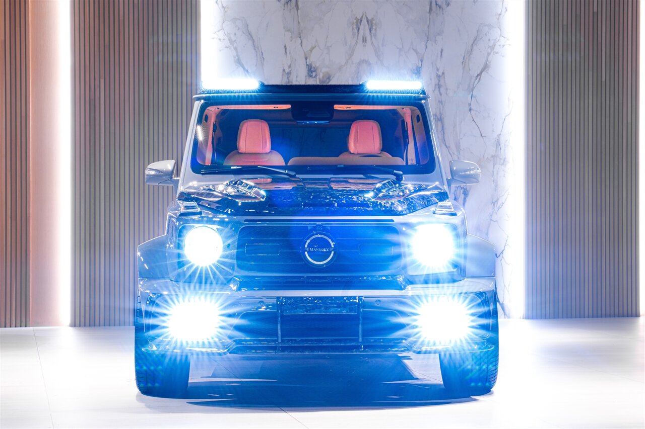 2025 Mercedes-Benz AMG G 63   - Photo 3 - Beverly Hills, CA 90212