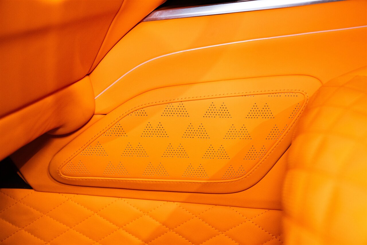 2025 Mercedes-Benz AMG G 63   - Photo 33 - Beverly Hills, CA 90212