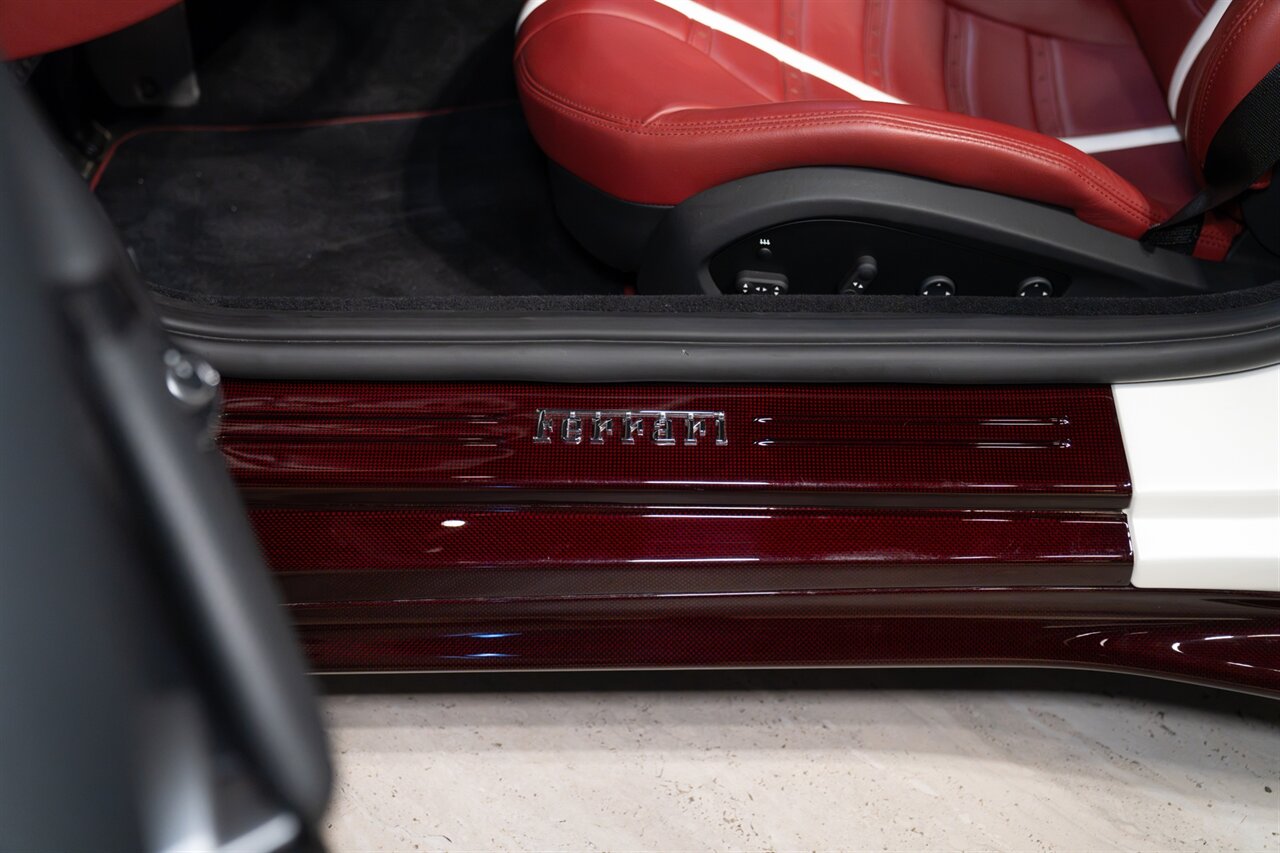 2023 Ferrari 812 GTS Atelier   - Photo 8 - Beverly Hills, CA 90212