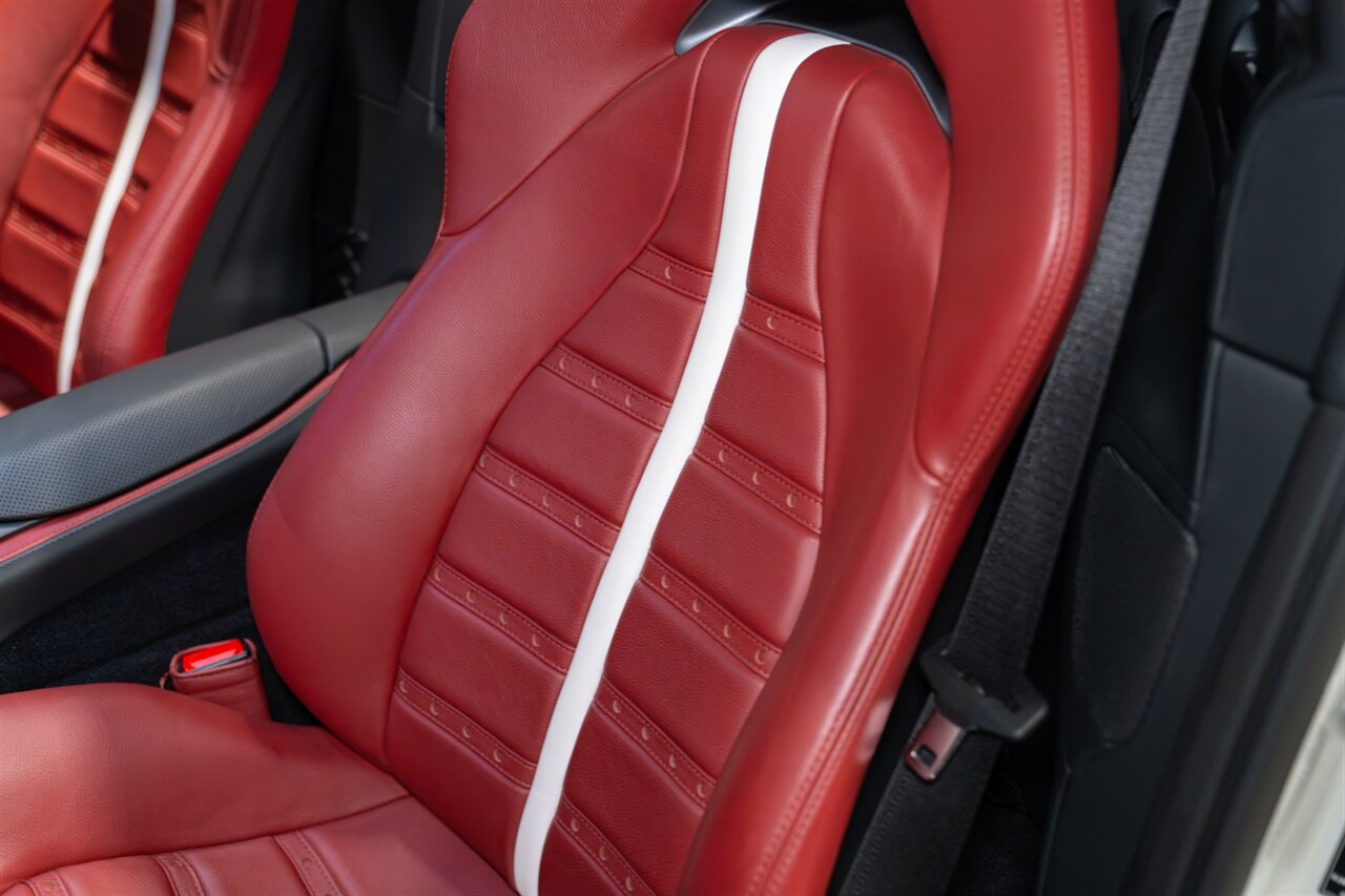 2023 Ferrari 812 GTS Atelier   - Photo 12 - Beverly Hills, CA 90212