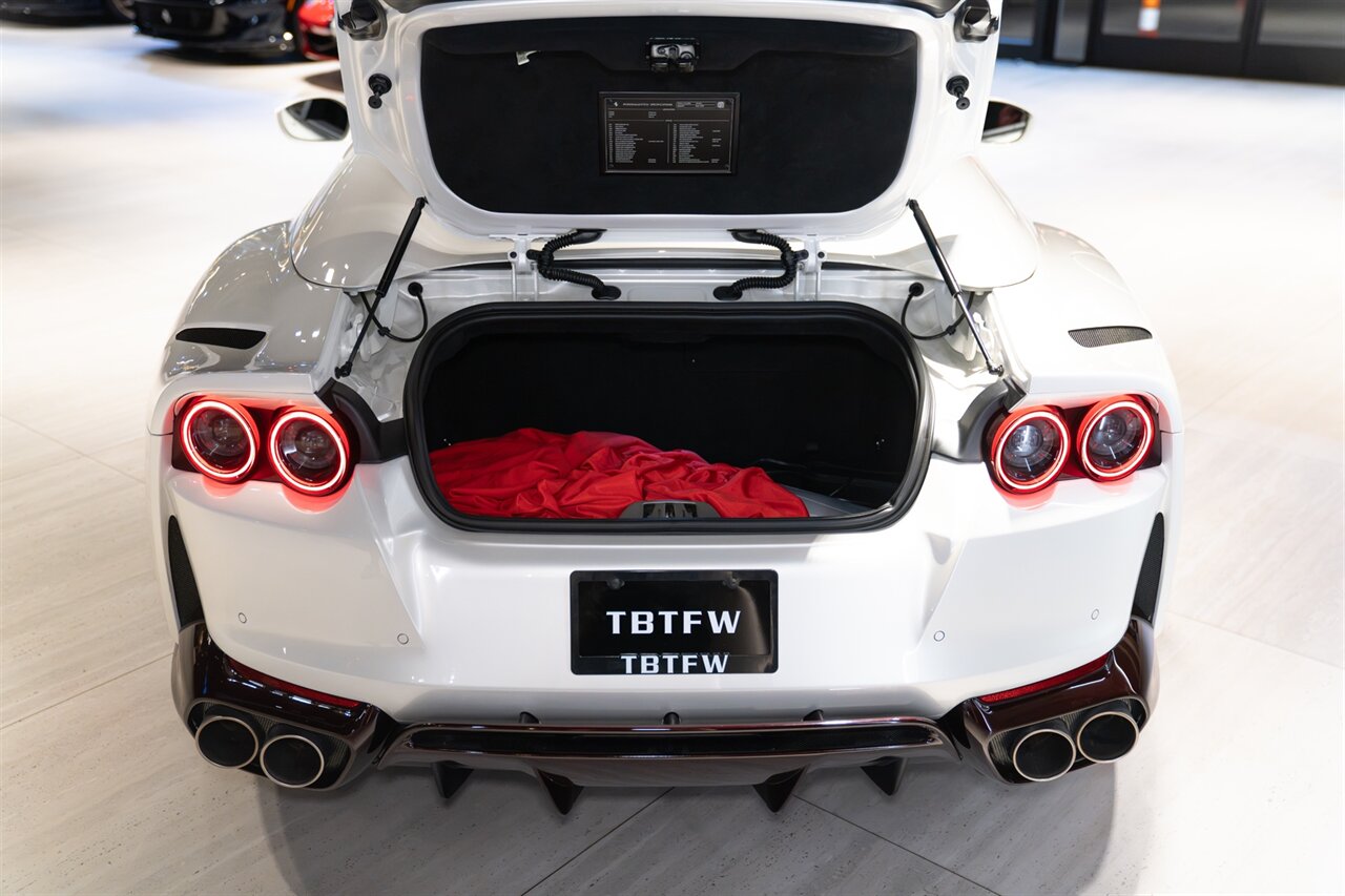 2023 Ferrari 812 GTS Atelier   - Photo 32 - Beverly Hills, CA 90212