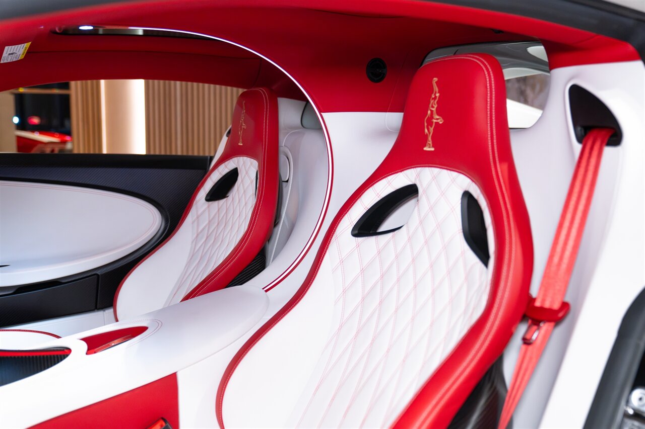 2024 Bugatti Chiron Super Sport   - Photo 37 - Beverly Hills, CA 90212