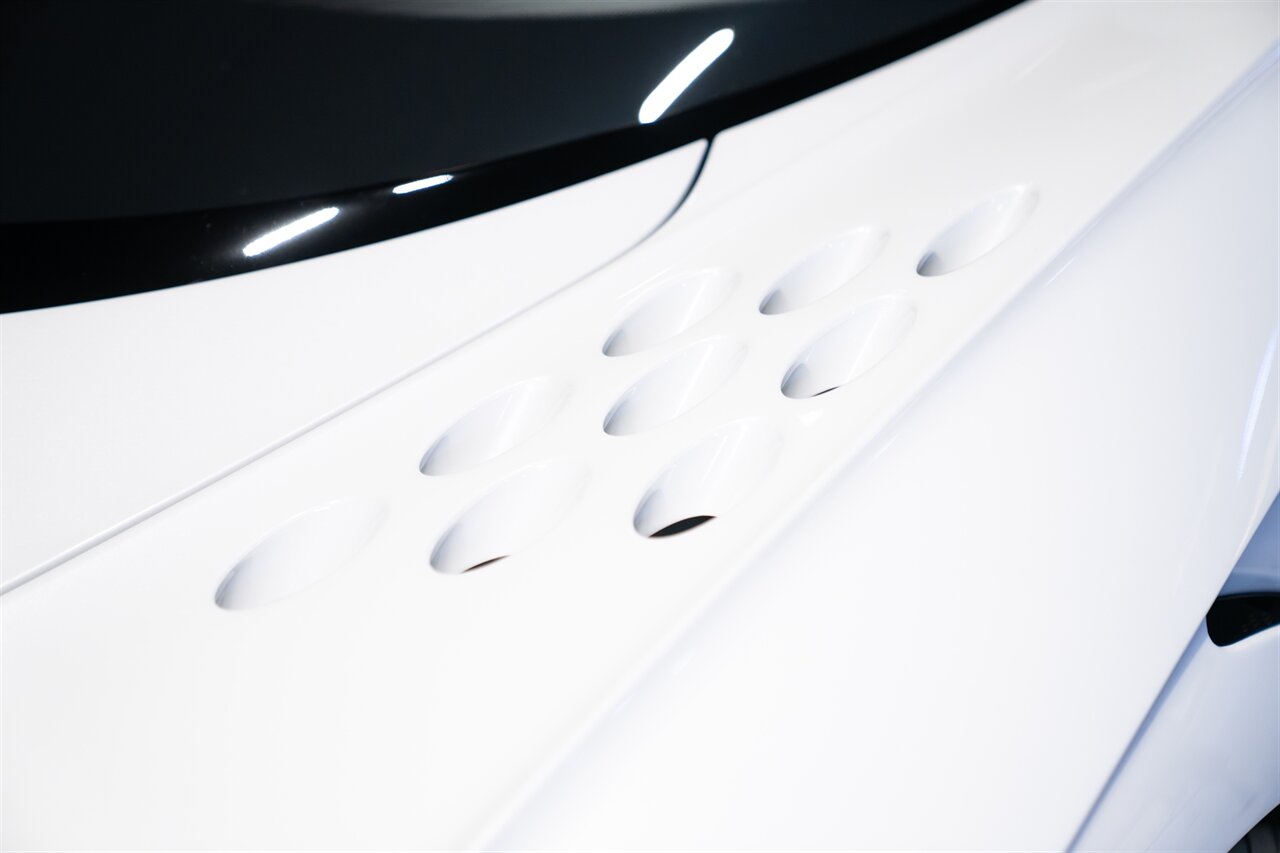 2024 Bugatti Chiron Super Sport   - Photo 79 - Beverly Hills, CA 90212