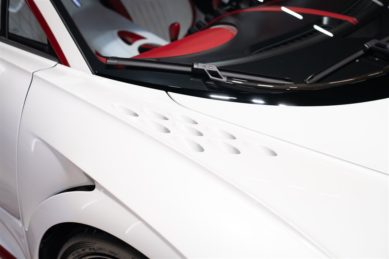 2024 Bugatti Chiron Super Sport   - Photo 61 - Beverly Hills, CA 90212