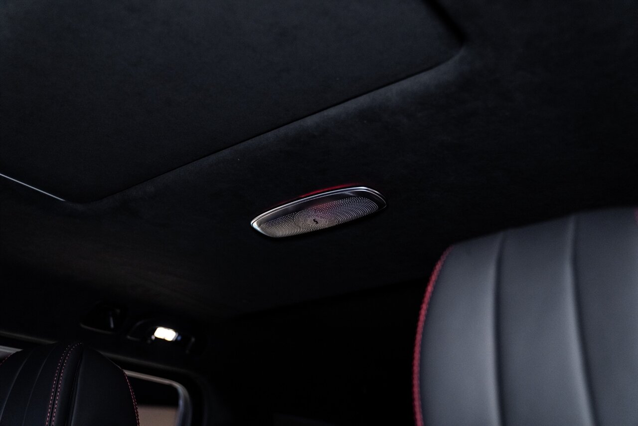 2025 Mercedes-Benz AMG G 63   - Photo 20 - Beverly Hills, CA 90212