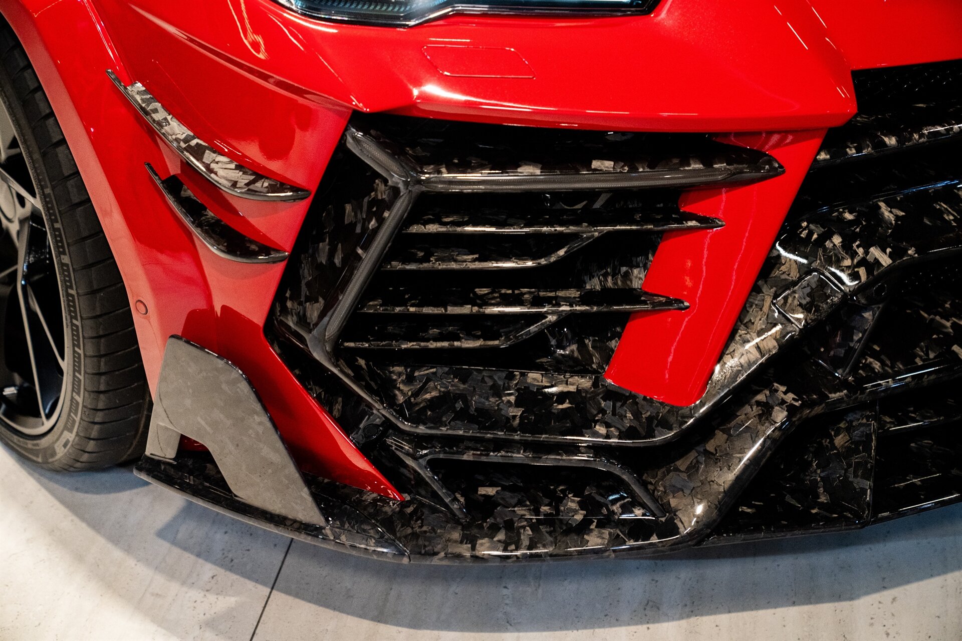 2023 Lamborghini Urus Performante - Photo 8