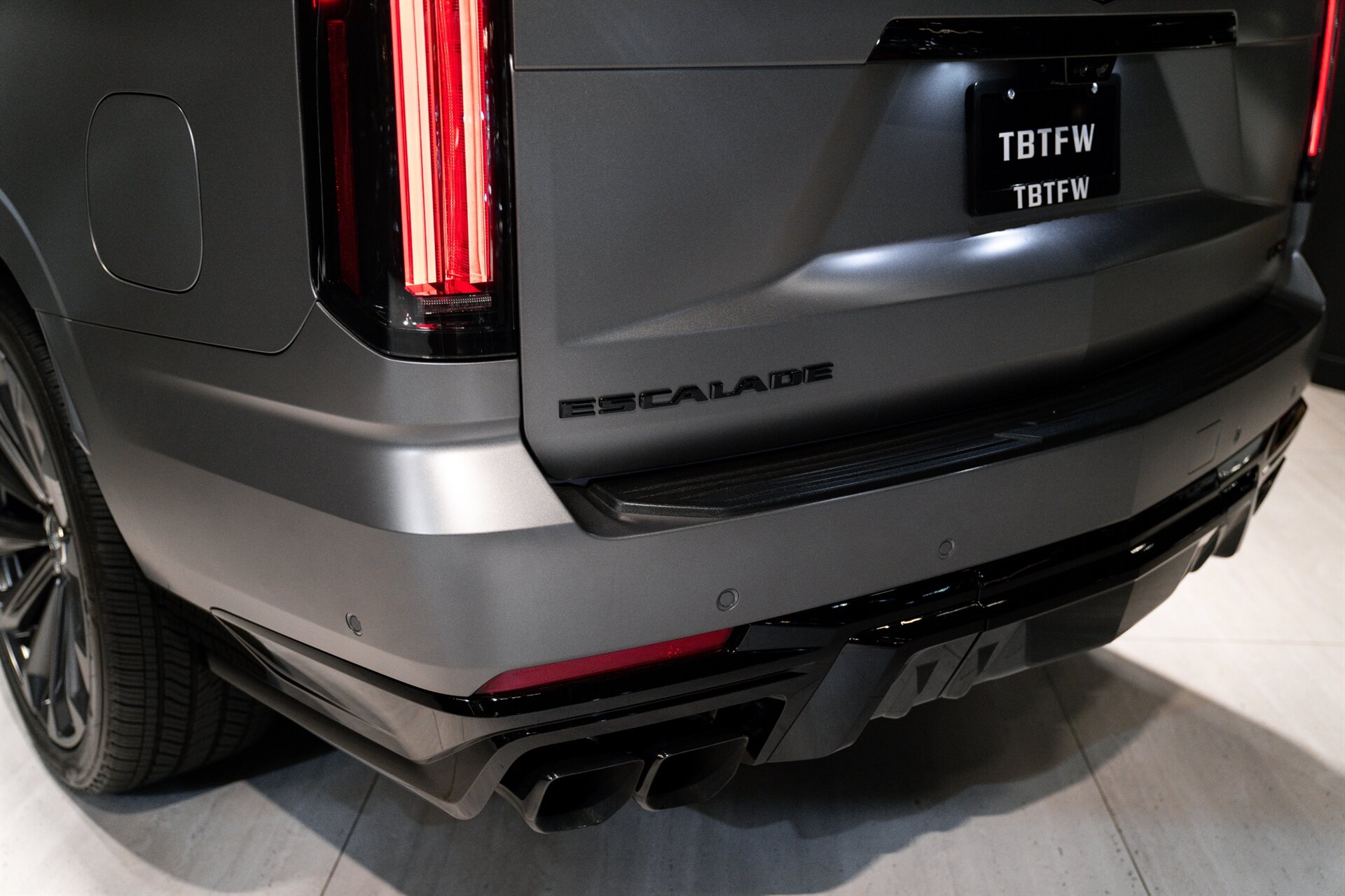 2026 Cadillac Escalade-V - Photo 8